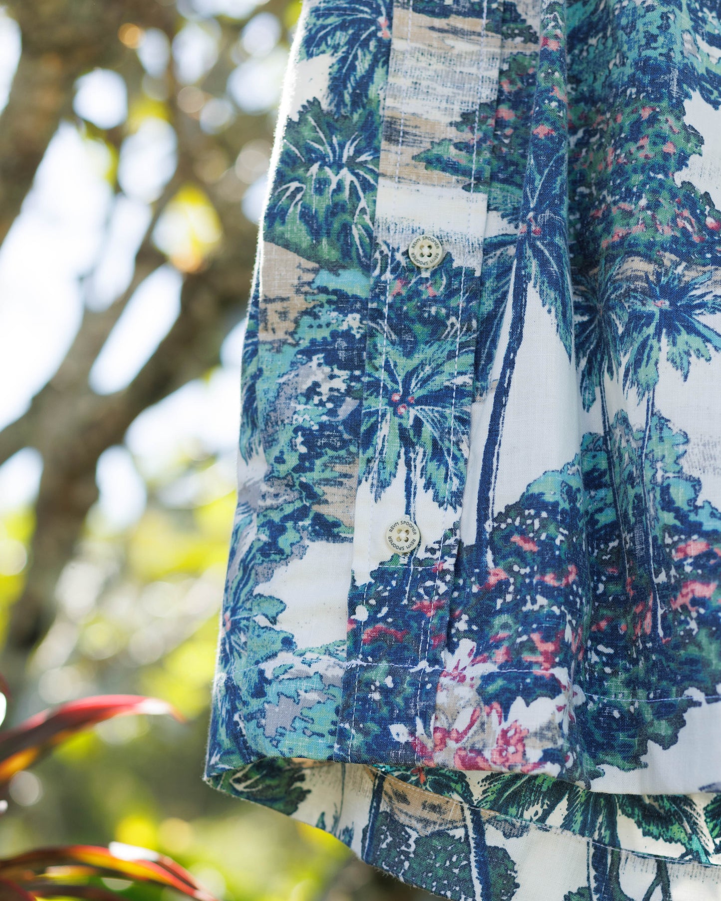 Hana Hou Shorts S- Hibiscus Swirl