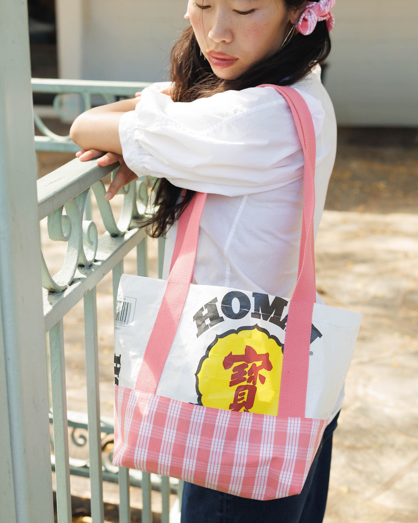 Kimi Tote-Guava