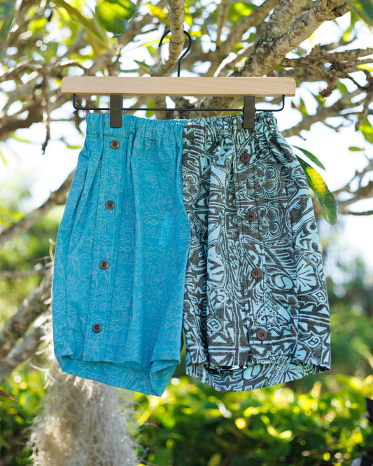 Hana Hou Shorts XS- Plumerias and Palms