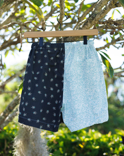 Hana Hou Shorts XS- White Chrysanthemum