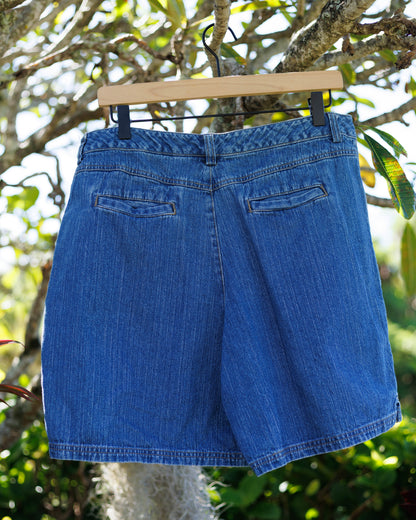Lei Lāʻī Shorts W Size 12
