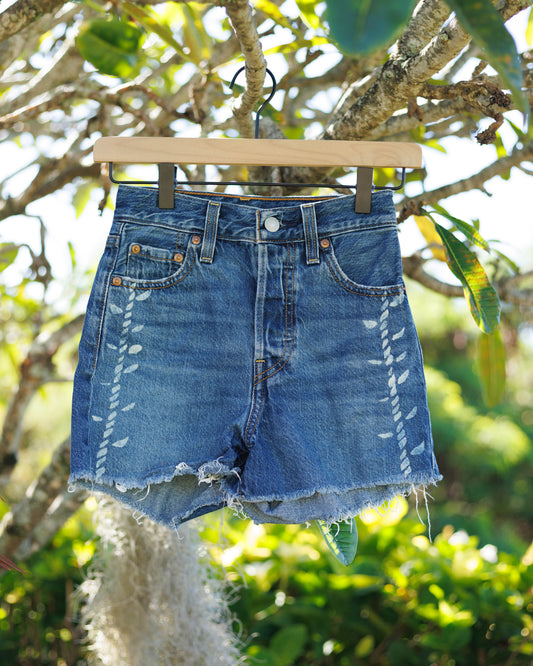 Lei Lāʻī Shorts W Size 23